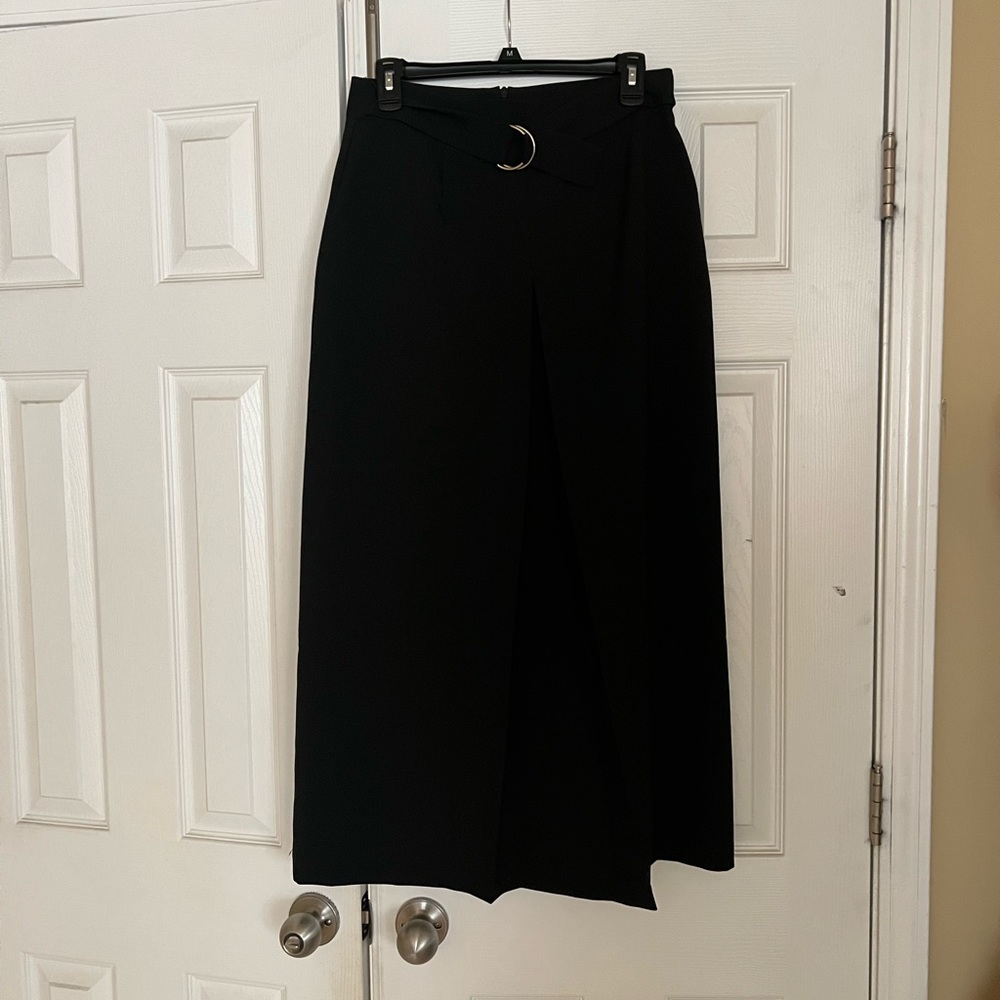 Women’s Black Pencil Skirt, Size 10.
